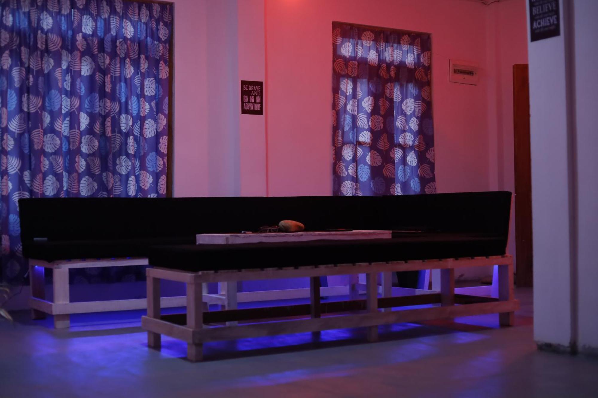 הוסטל אלה Bed & Baggage מראה חיצוני תמונה