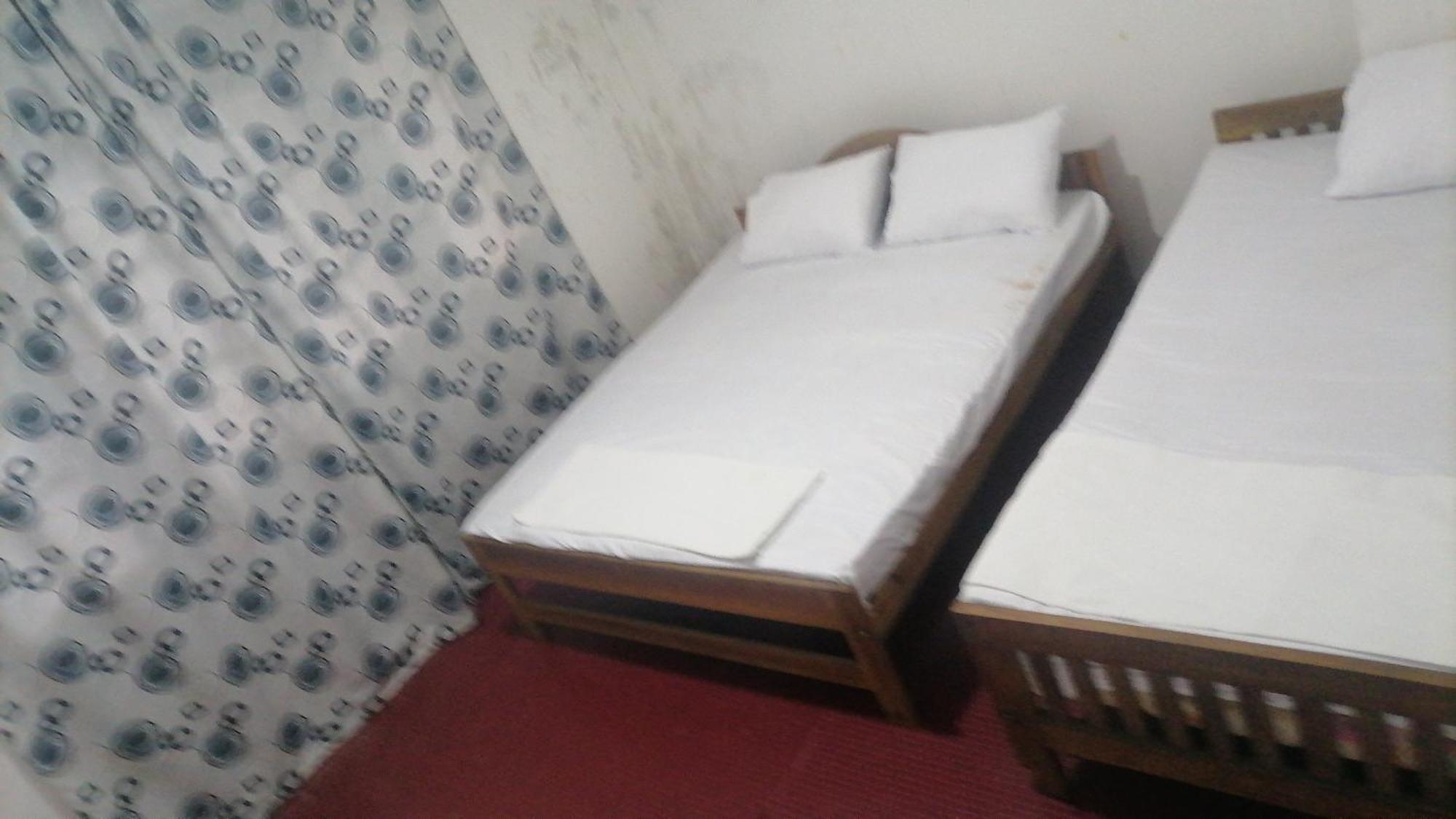 הוסטל אלה Bed & Baggage מראה חיצוני תמונה